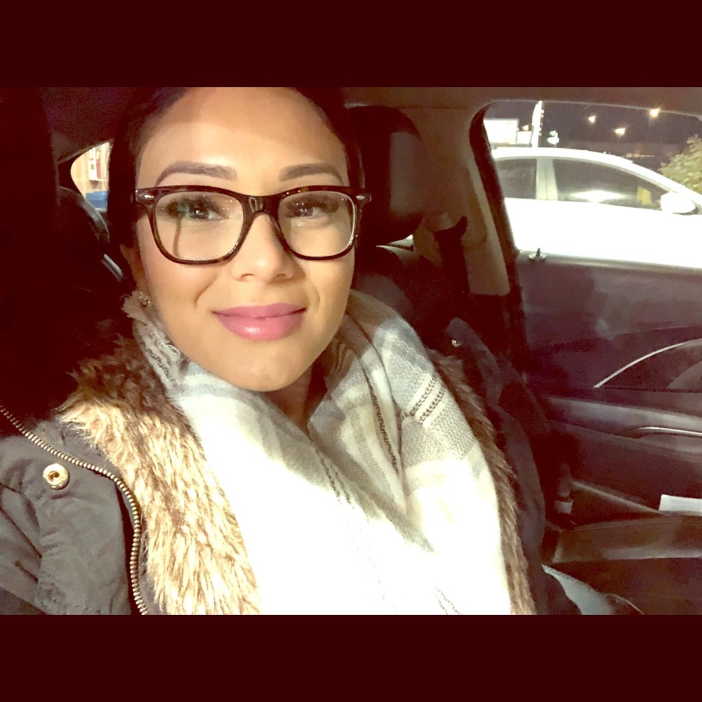 Meet your Posher, Angelica